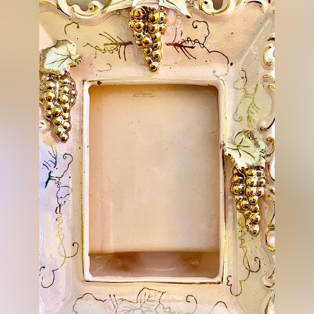 Two Vintage pink porcelain 4x5 frames with decorative golden grapevines. - Picture 2 of 3